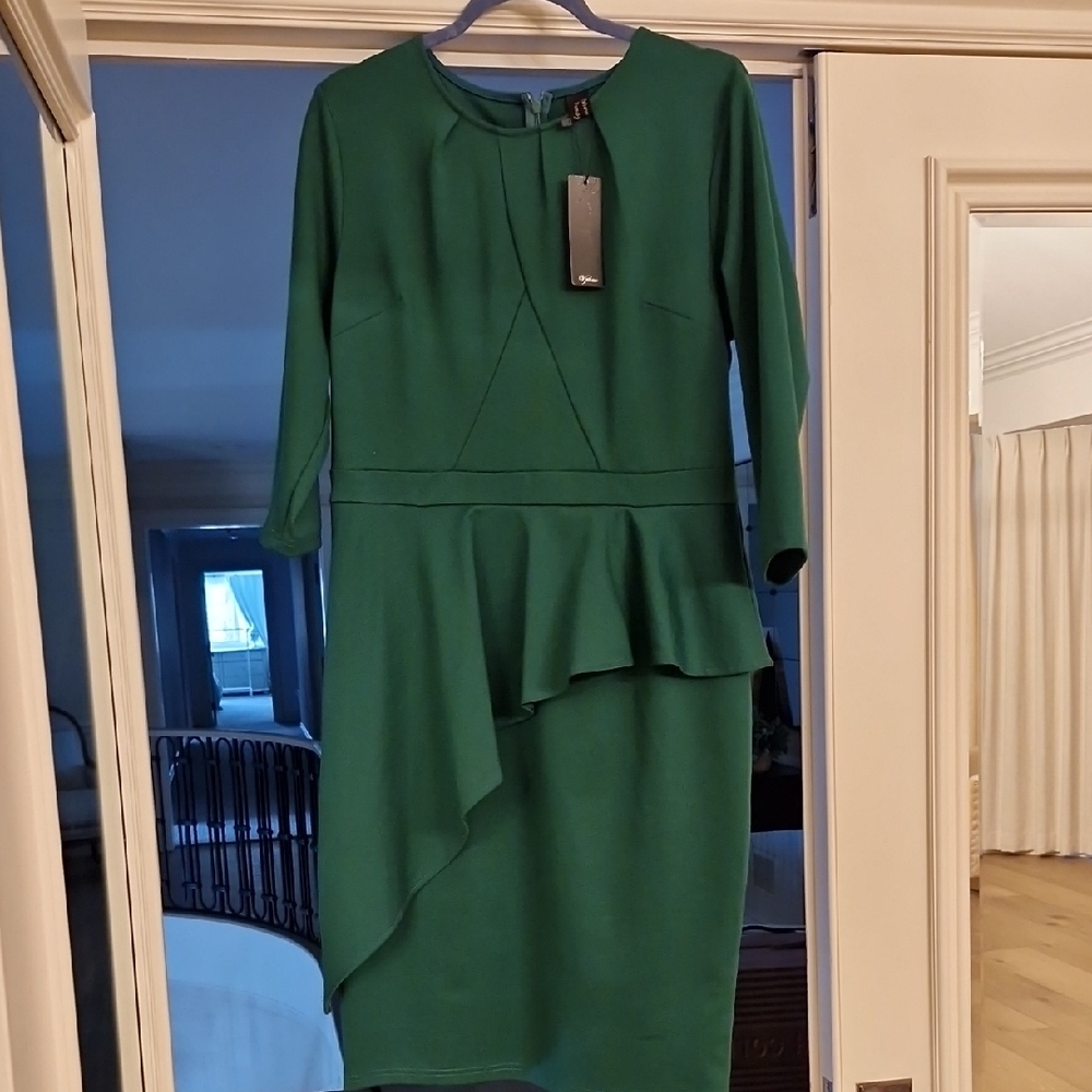 Chic Asymmetrical Green Dress
